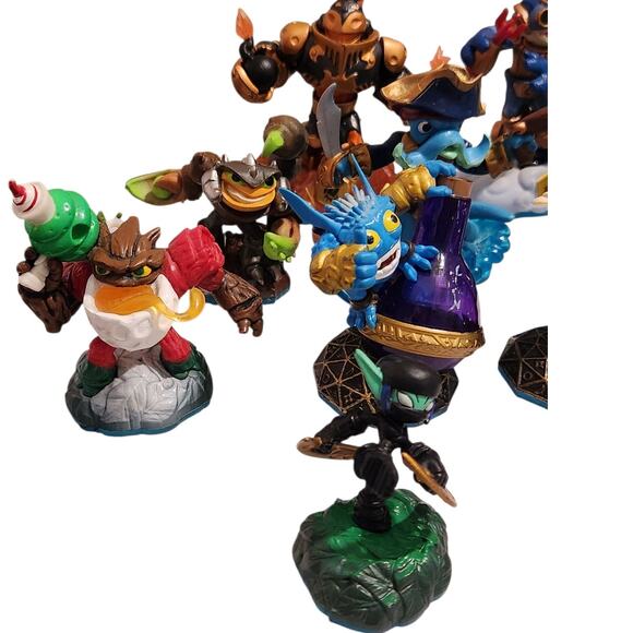 Lot of 15 Skylanders Swap Force Interchangeable Figures Characters - Picture 3 of 9